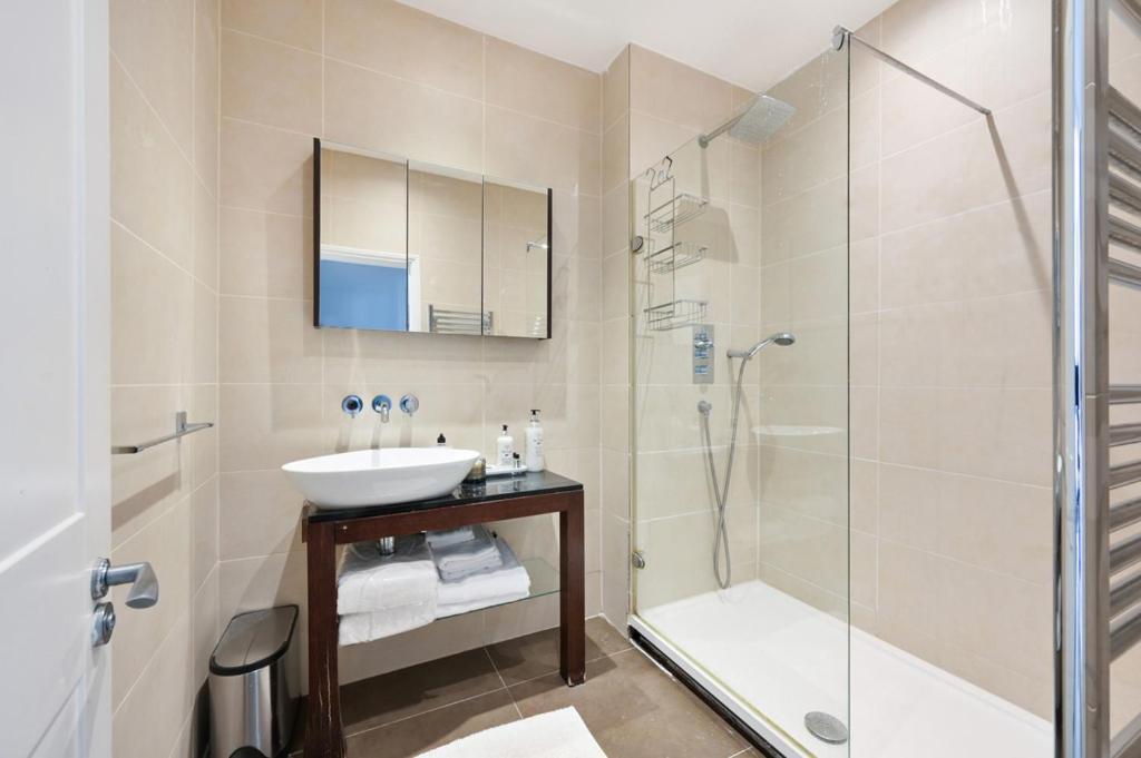 Cozy Hideaway In South Ken! Leilighet London Eksteriør bilde